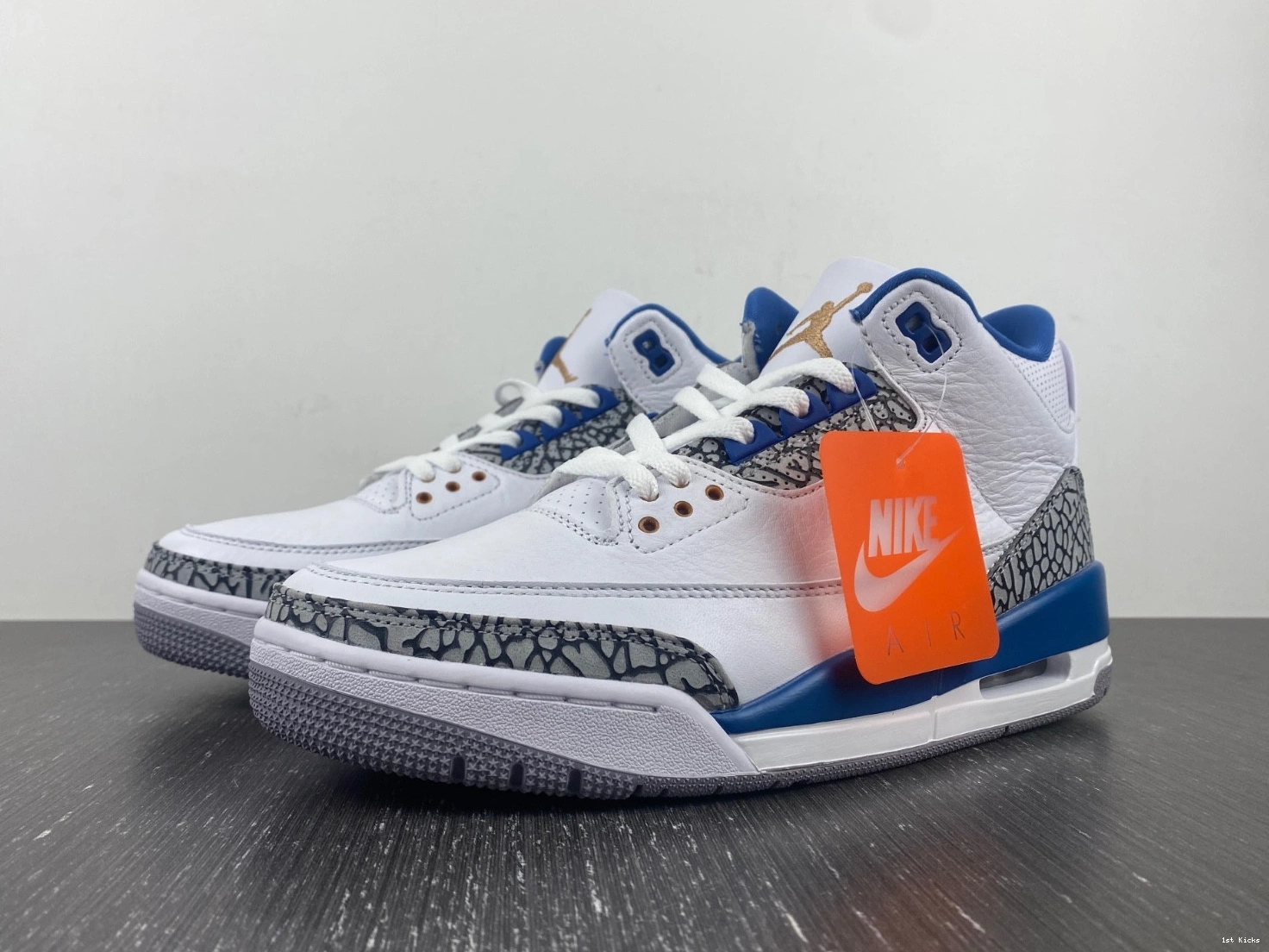 'Wizards' 3 Jordan Air - CT8532-148 0227